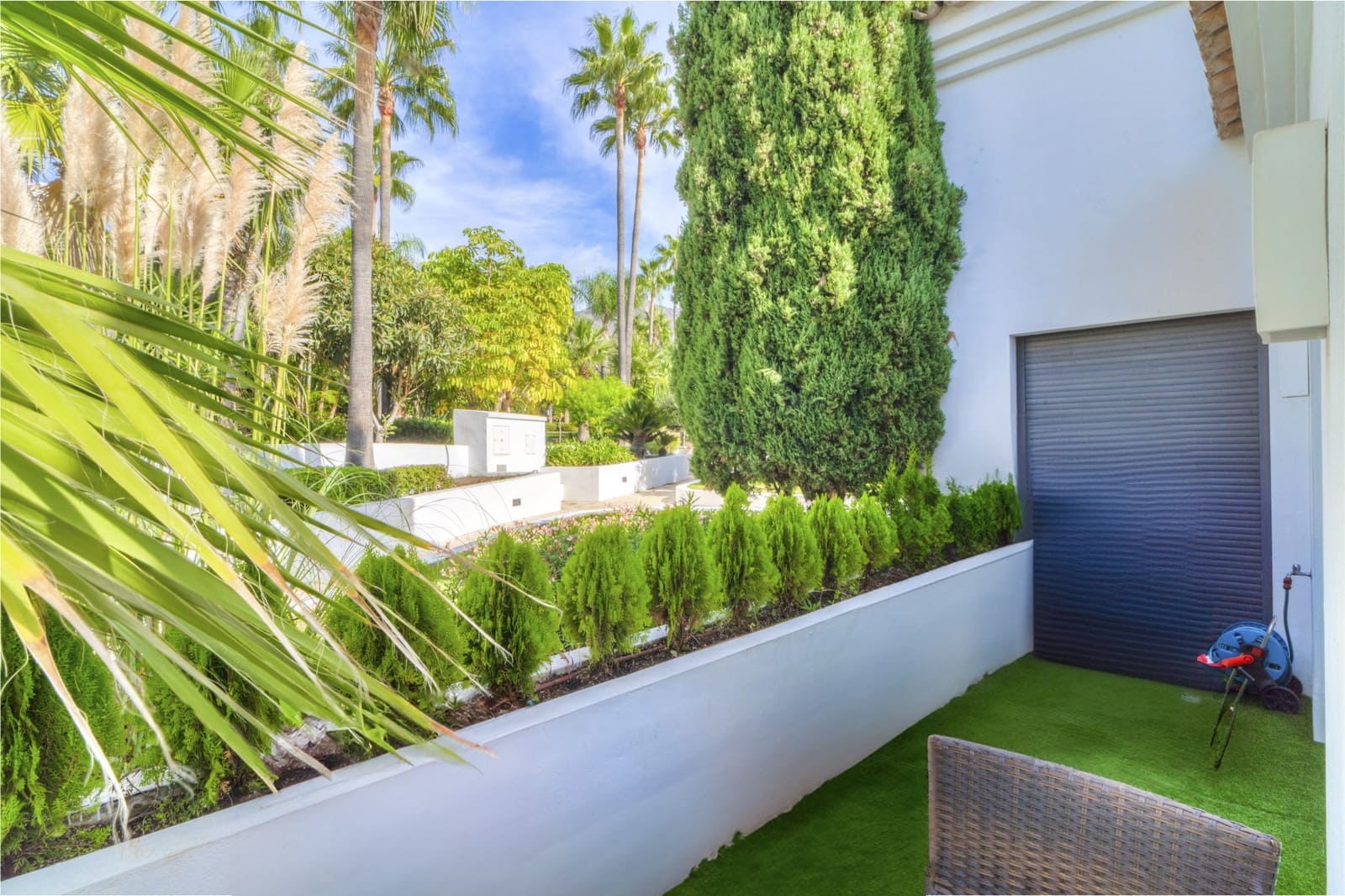 Chalet de 5 habitaciones en Marbella en venta con piscina garaje - 1.990.000 € (Ref: 8590071)