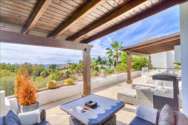 5 camera da letto Villa in vendita in Marbella con piscina garage - 1.990.000 € (Rif: 8590071)