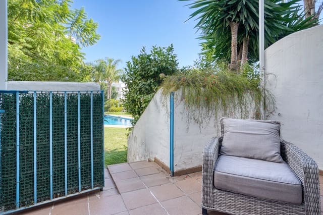 2 makuuhuone Huoneisto myytävänä paikassa Marbella mukana uima-altaan 
autotalli - 695 000 € (Ref: 8633887)