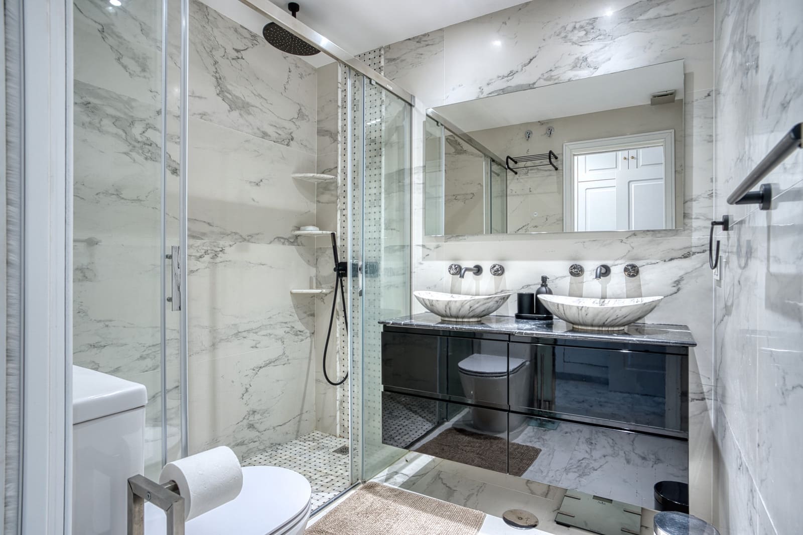 2 bedroom Apartment for sale in Marbella with pool garage - € 695,000 (Ref: 8633887)