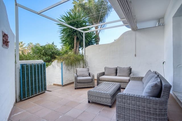 2 makuuhuone Huoneisto myytävänä paikassa Marbella mukana uima-altaan 
autotalli - 695 000 € (Ref: 8633887)