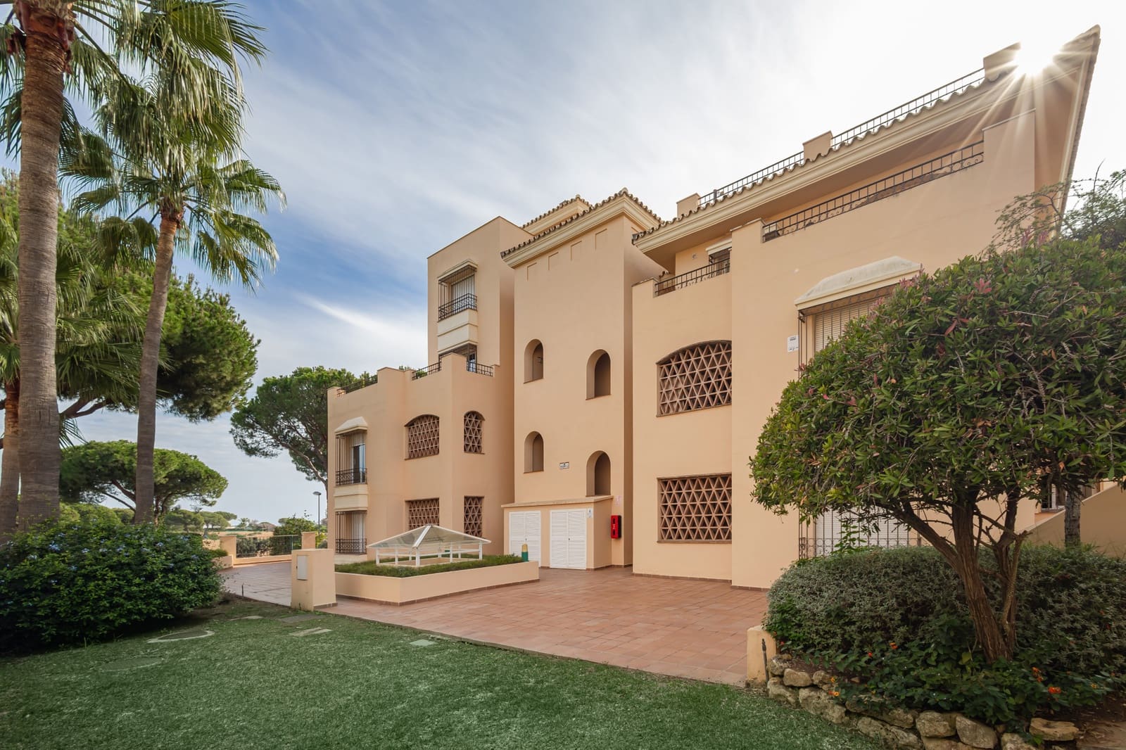 3 soveværelse Lejlighed til salg i Marbella med swimmingpool garage - € 649.000 (Ref: 8655394)