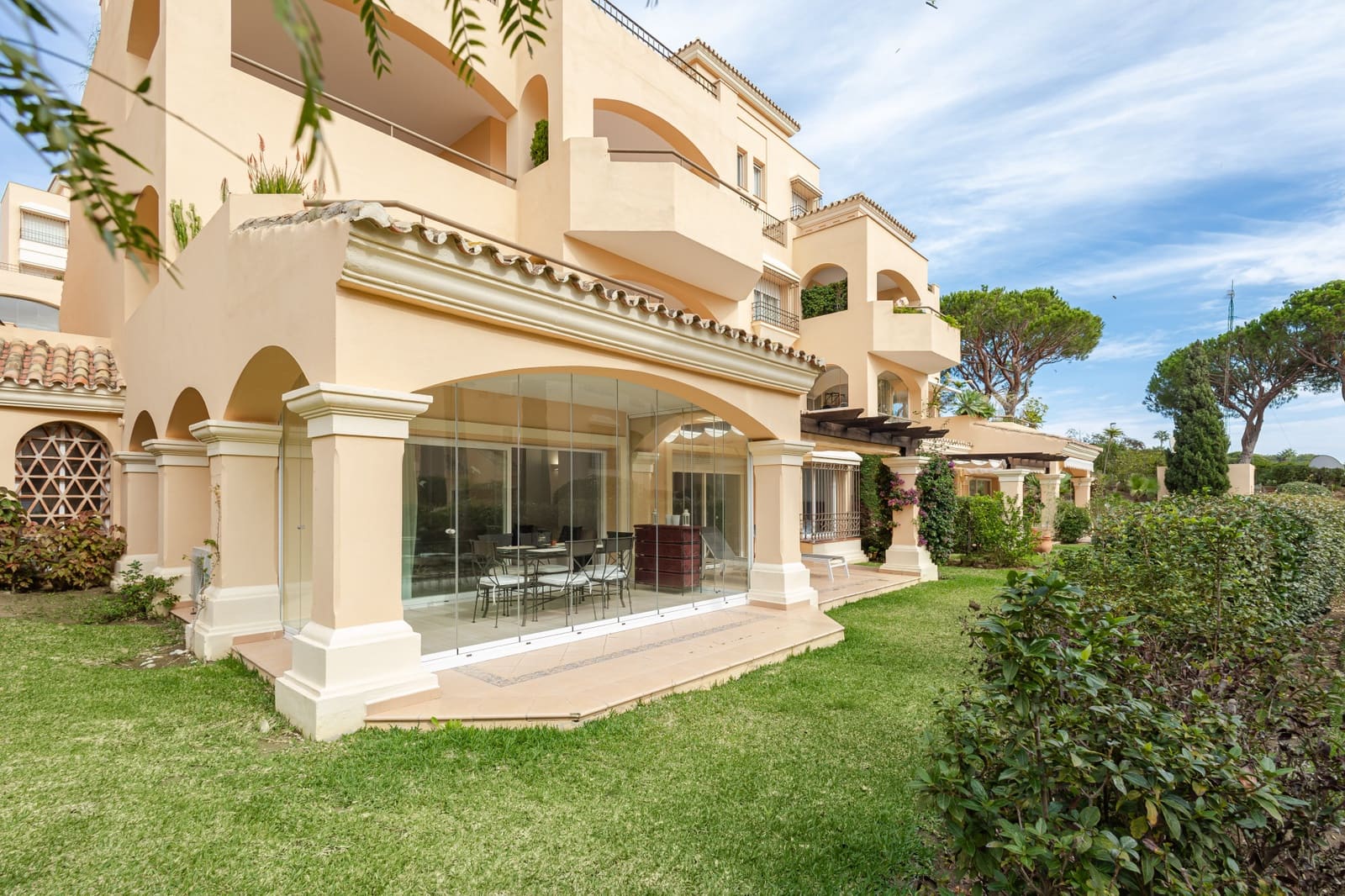 3 soveværelse Lejlighed til salg i Marbella med swimmingpool garage - € 649.000 (Ref: 8655394)