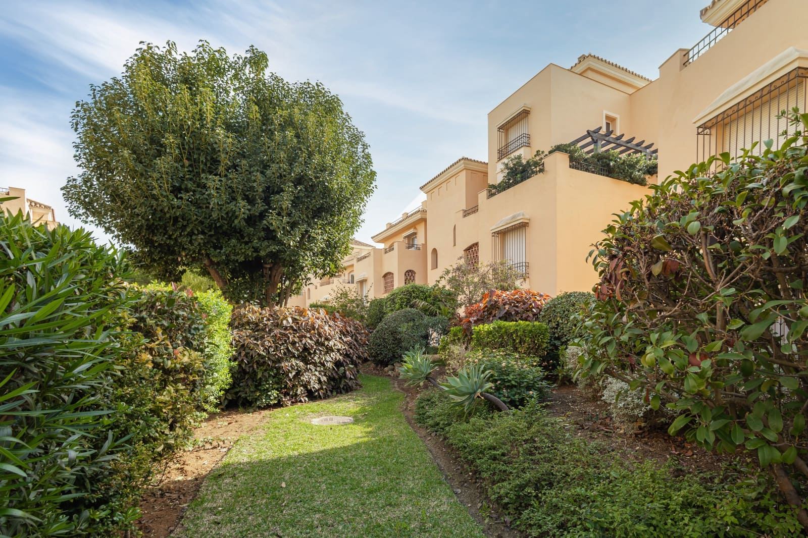 3 soveværelse Lejlighed til salg i Marbella med swimmingpool garage - € 649.000 (Ref: 8655394)