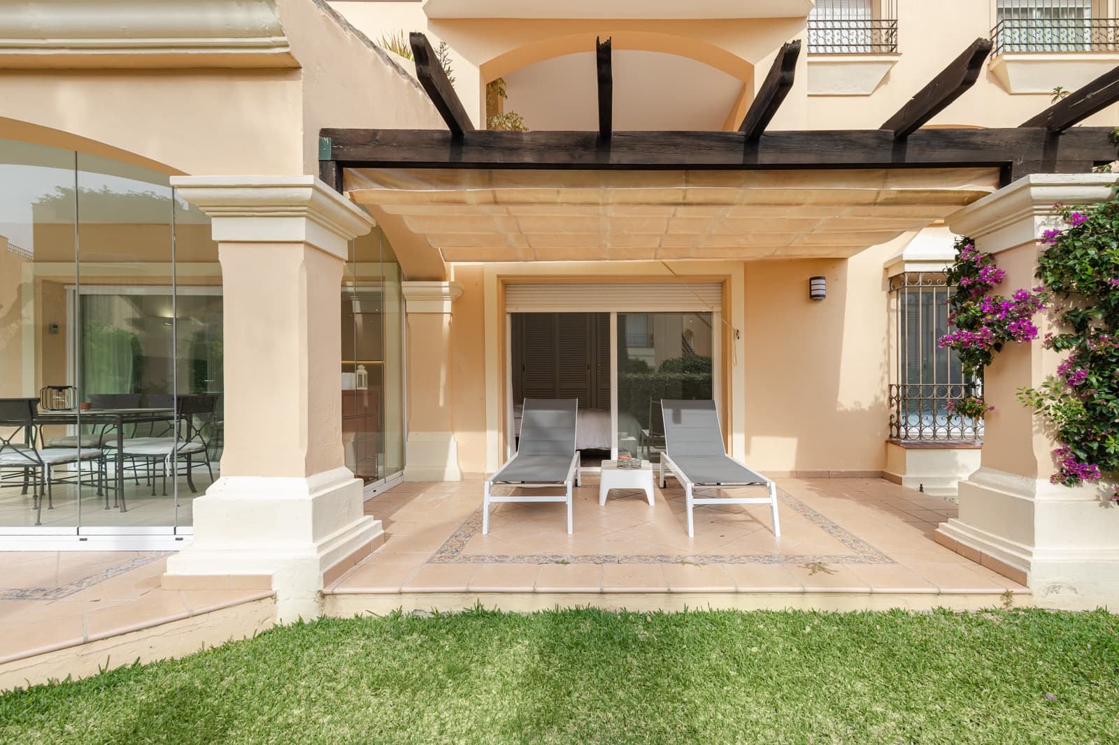 3 bedroom Apartment for sale in Marbella with pool garage - € 649,000 (Ref: 8655394)