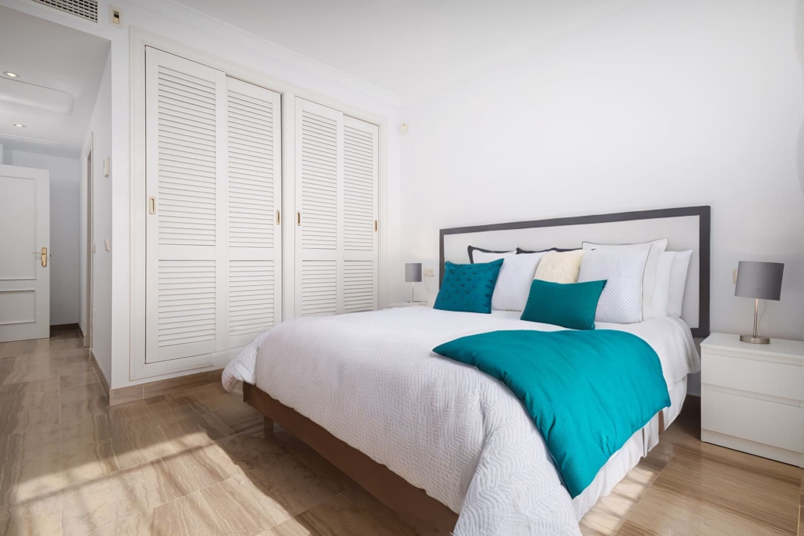 3 bedroom Apartment for sale in Marbella with pool garage - € 649,000 (Ref: 8655394)