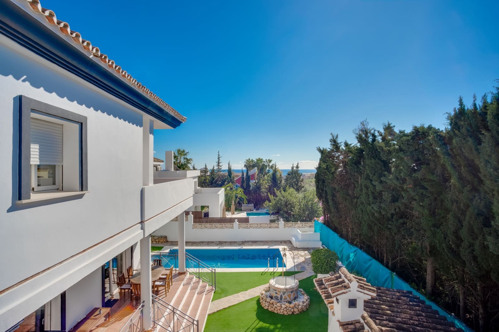 5 bedroom Villa for sale in Marbella with pool garage - € 2,245,000 (Ref: 8785771)