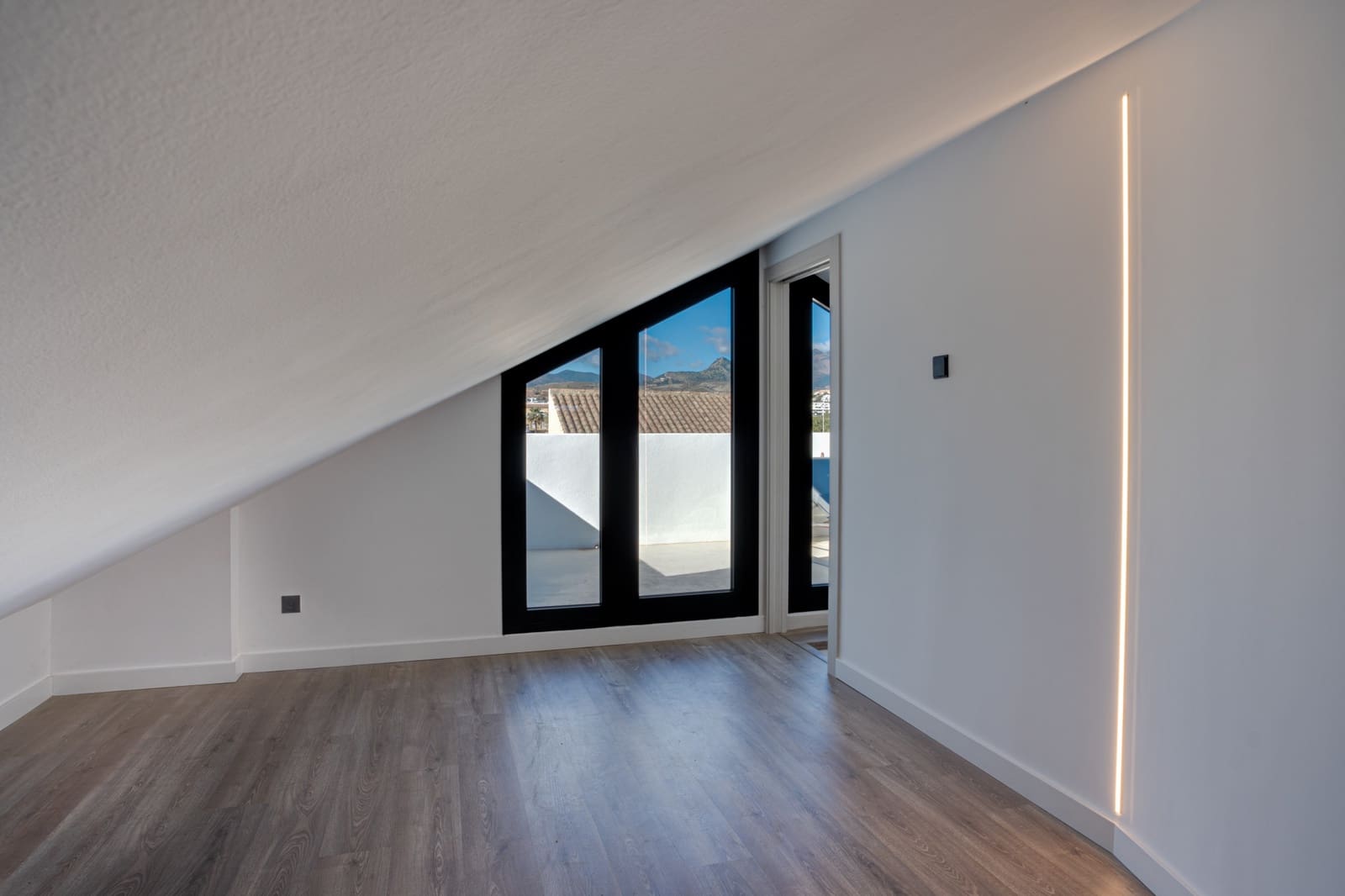 4 Zimmer Villa zu verkaufen in Costalita mit Pool Garage - 1.595.000 € (Ref: 8821104)