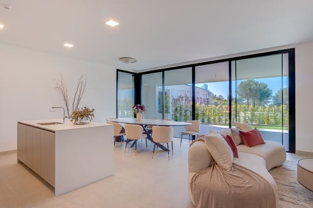 3 sypialnia Apartament na sprzedaż w Marbella z basenem garażem - 1 150 000 € (Ref: 8821108)