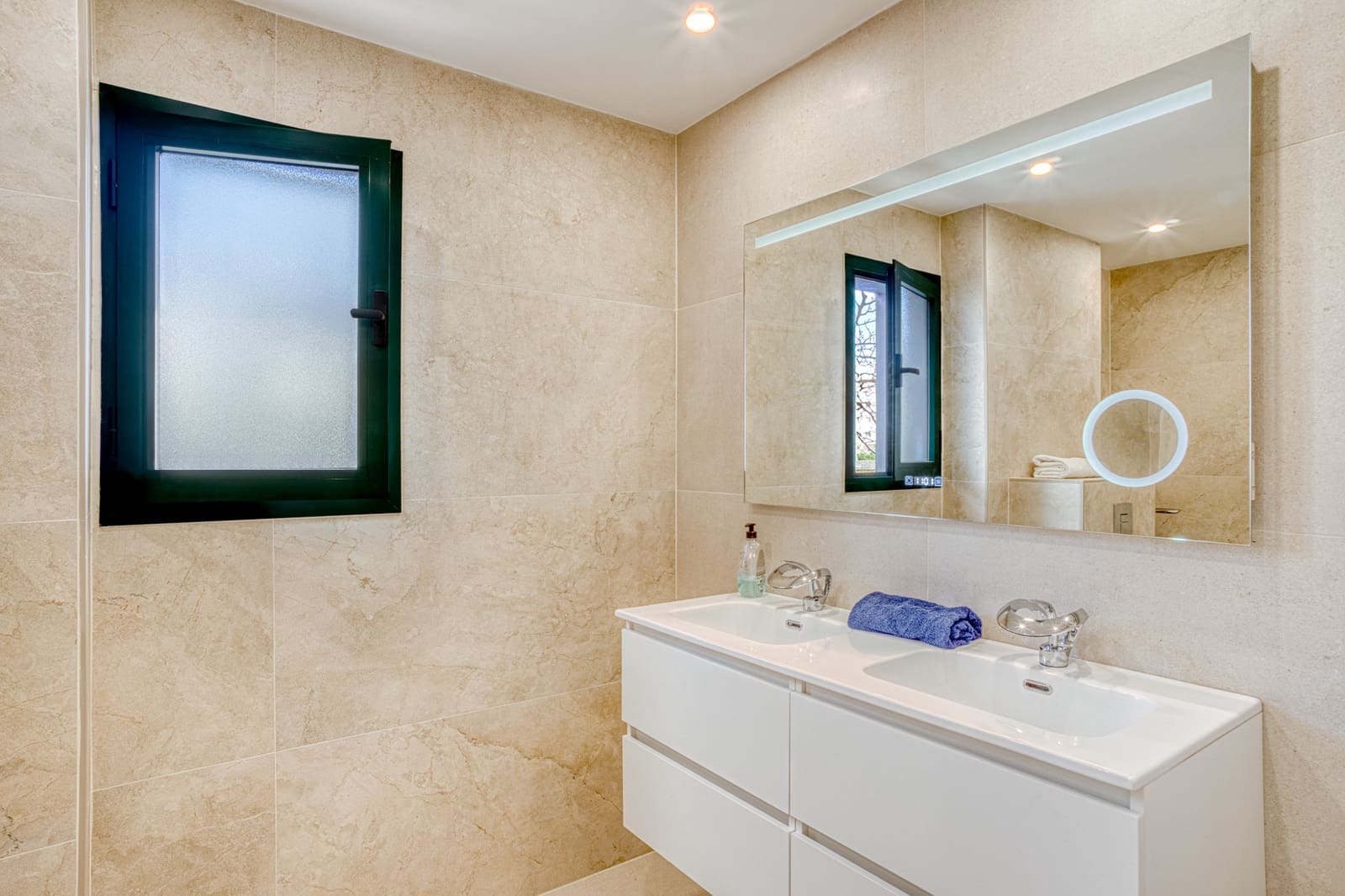 4 sypialnia Apartament na sprzedaż w San Pedro de Alcantara z basenem garażem - 695 000 € (Ref: 8883836)