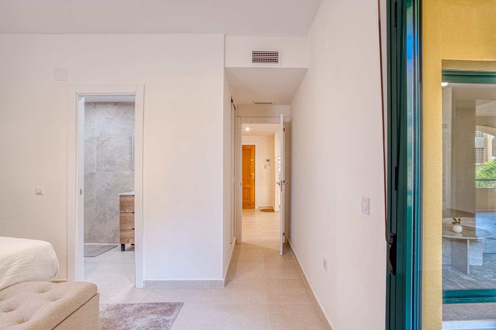 4 sypialnia Apartament na sprzedaż w San Pedro de Alcantara z basenem garażem - 695 000 € (Ref: 8883836)