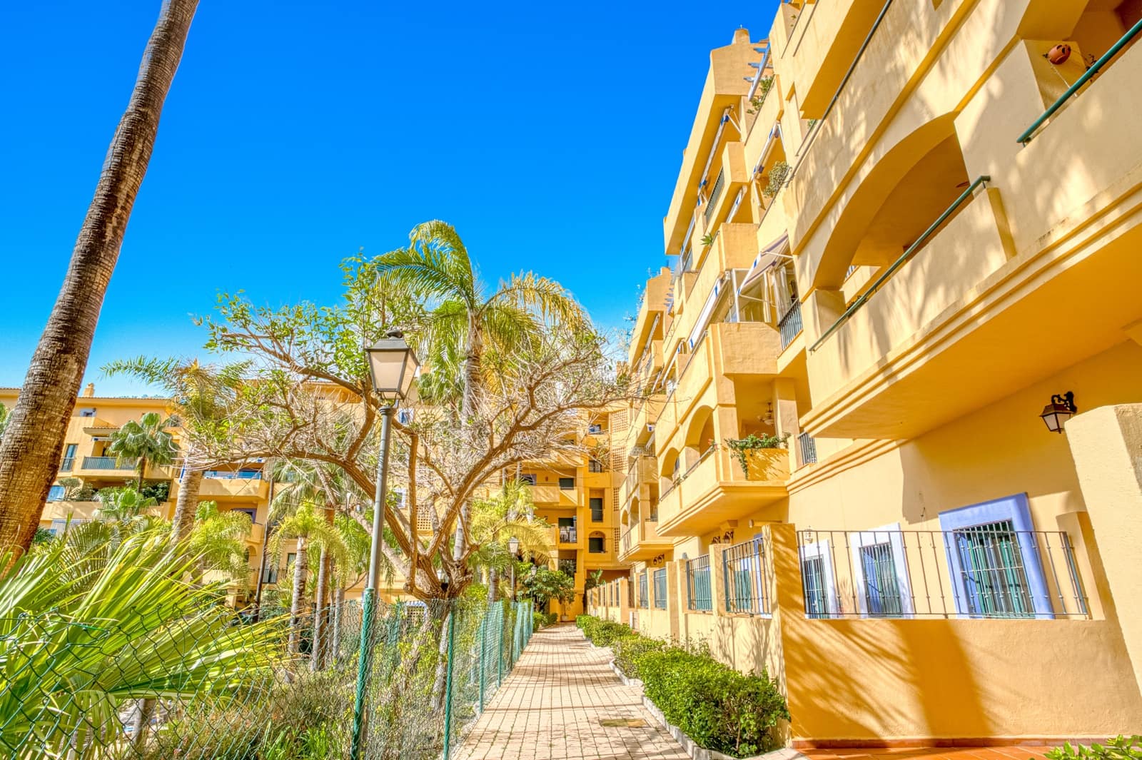 4 soverom Leilighet til salgs i San Pedro de Alcantara med svømmebasseng garasje - € 695 000 (Ref: 8883836)