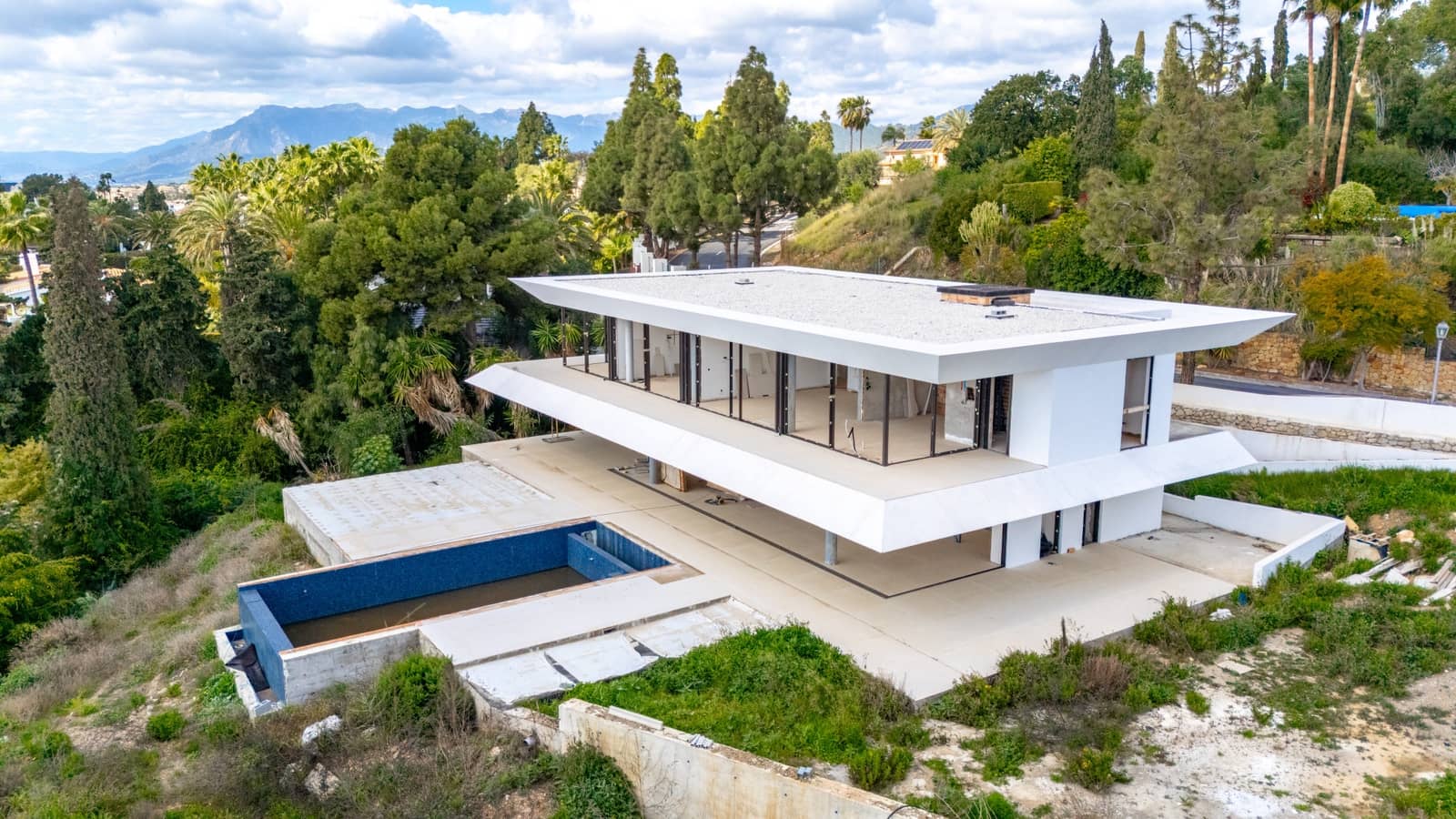 7 bedroom Villa for sale in Marbella with pool garage - € 4,950,000 (Ref: 8925335)