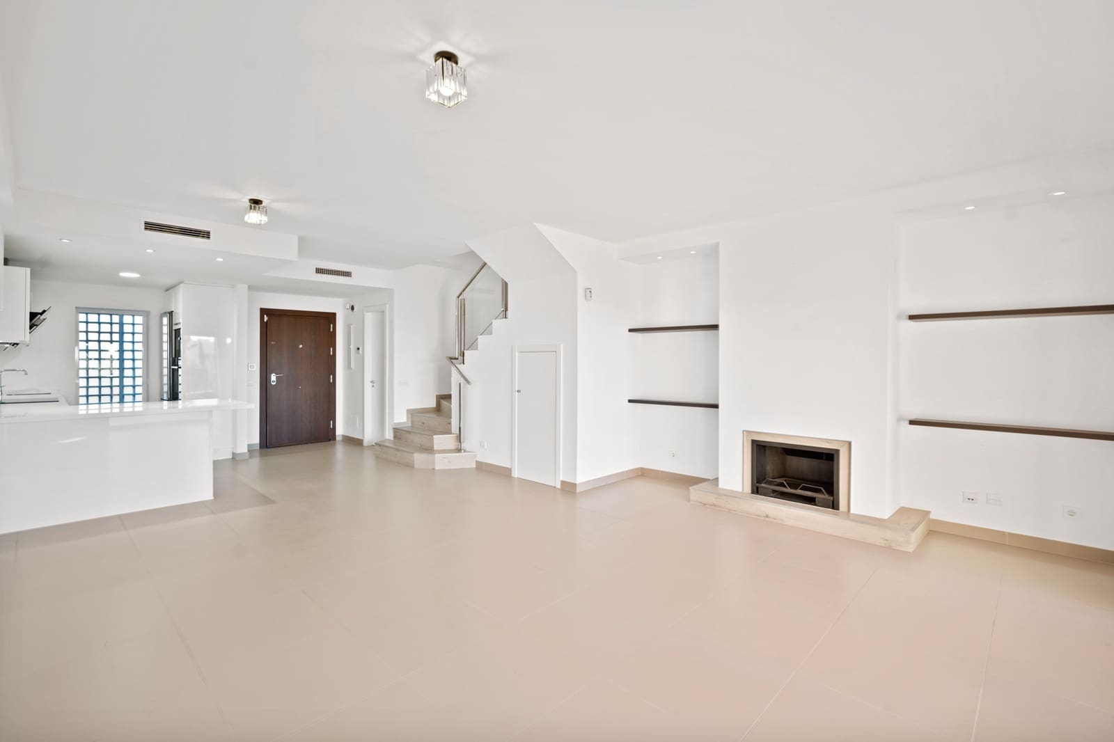 4 soveværelse Byhus til salg i Benahavis med swimmingpool garage - € 1.050.000 (Ref: 8927412)