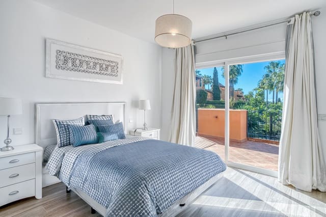 4 chambre Maison de Ville à vendre à Benahavís avec piscine garage - 1 050 000 € (Ref: 8927412)