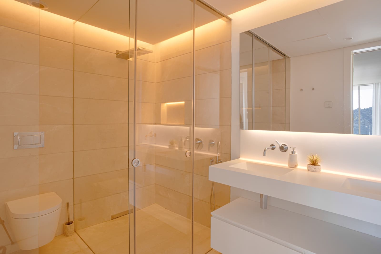 2 quarto Apartamento para venda em Ojen com piscina garagem - 770 000 € (Ref: 8927413)