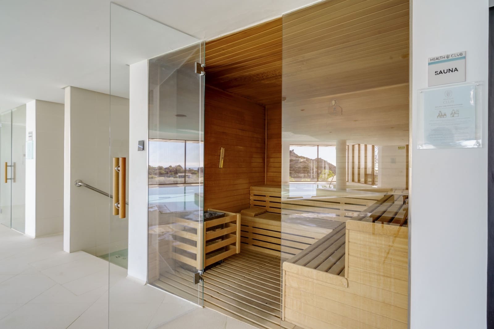 2 quarto Apartamento para venda em Ojen com piscina garagem - 770 000 € (Ref: 8927413)