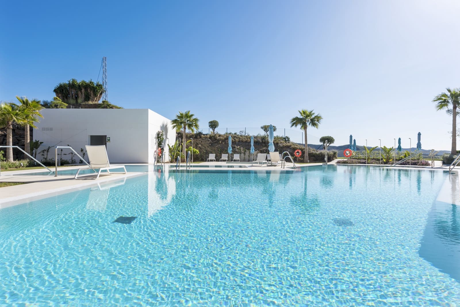 2 quarto Apartamento para venda em Ojen com piscina garagem - 770 000 € (Ref: 8927413)