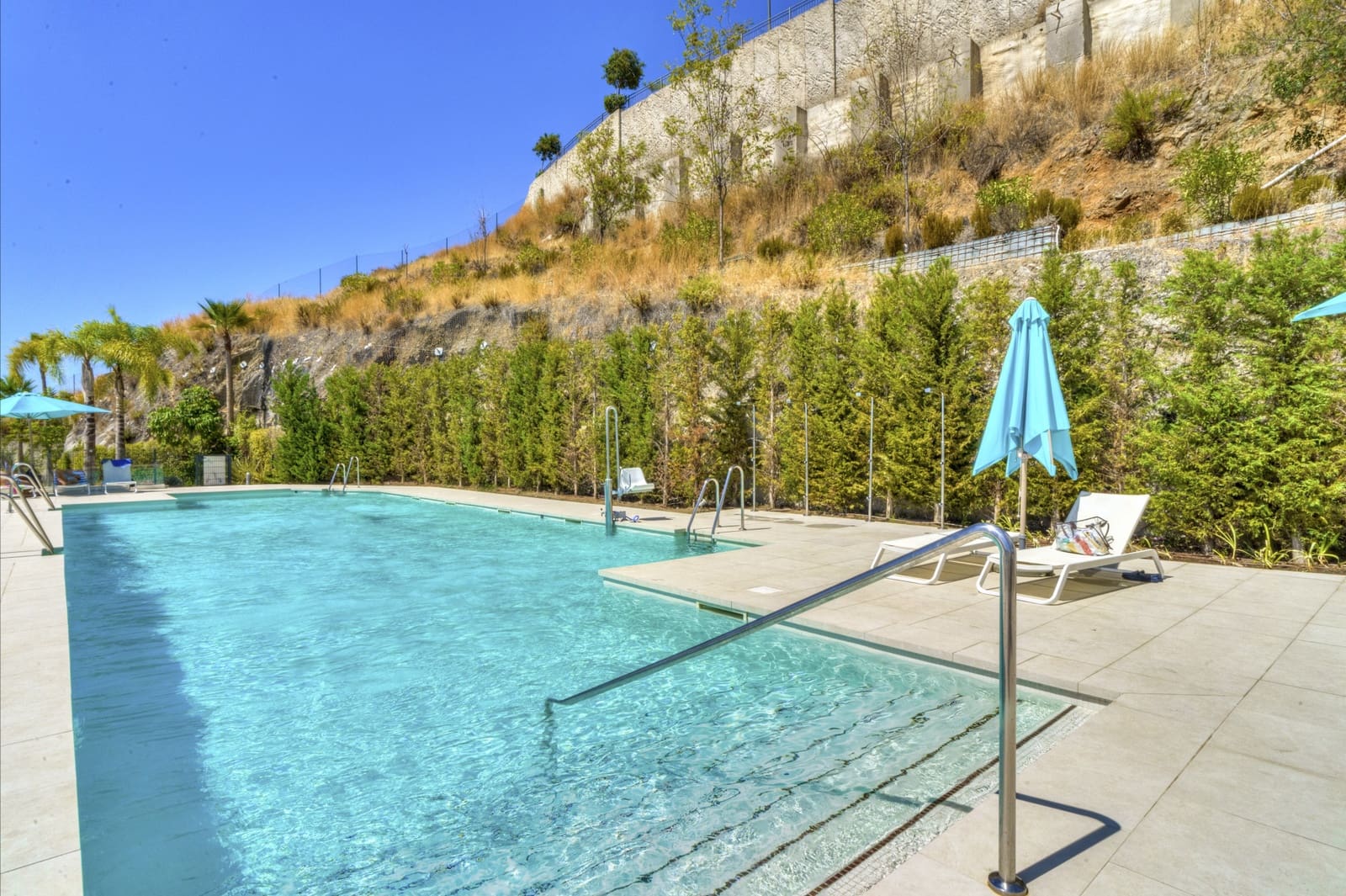 2 quarto Apartamento para venda em Ojen com piscina garagem - 770 000 € (Ref: 8927413)