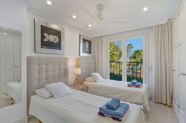 3 slaapkamer Appartement te koop in Marbella met zwembad - € 1.700.000 (Ref: 8940994)
