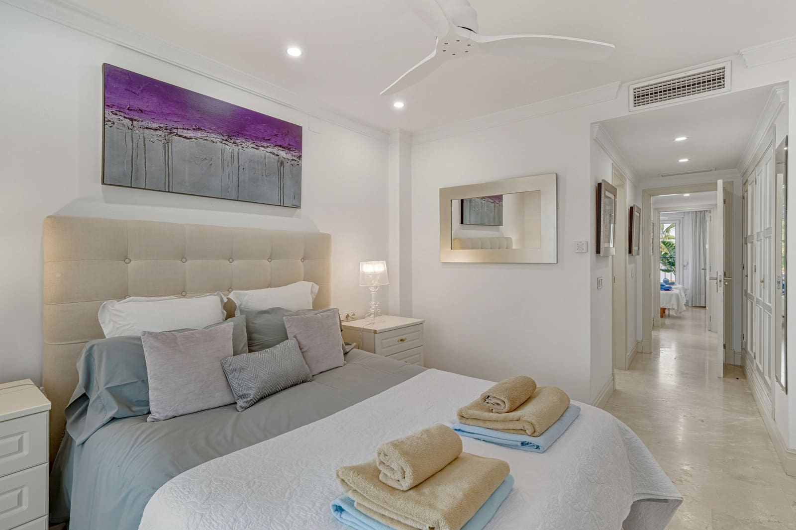 3 sypialnia Apartament na sprzedaż w Marbella z basenem - 1 700 000 € (Ref: 8940994)