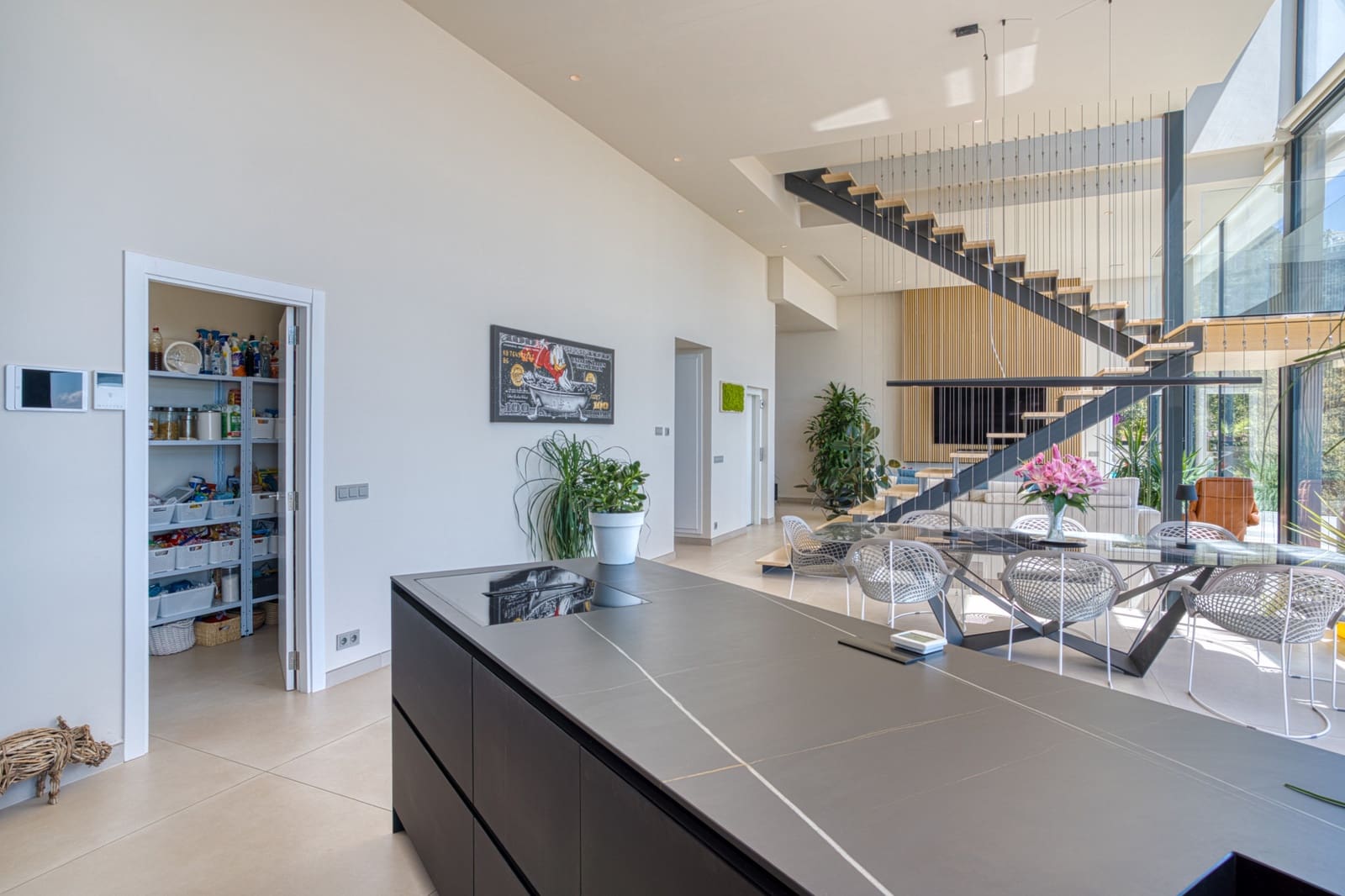 Chalet de 5 habitaciones en Marbella en venta con piscina garaje - 3.995.000 € (Ref: 8947342)