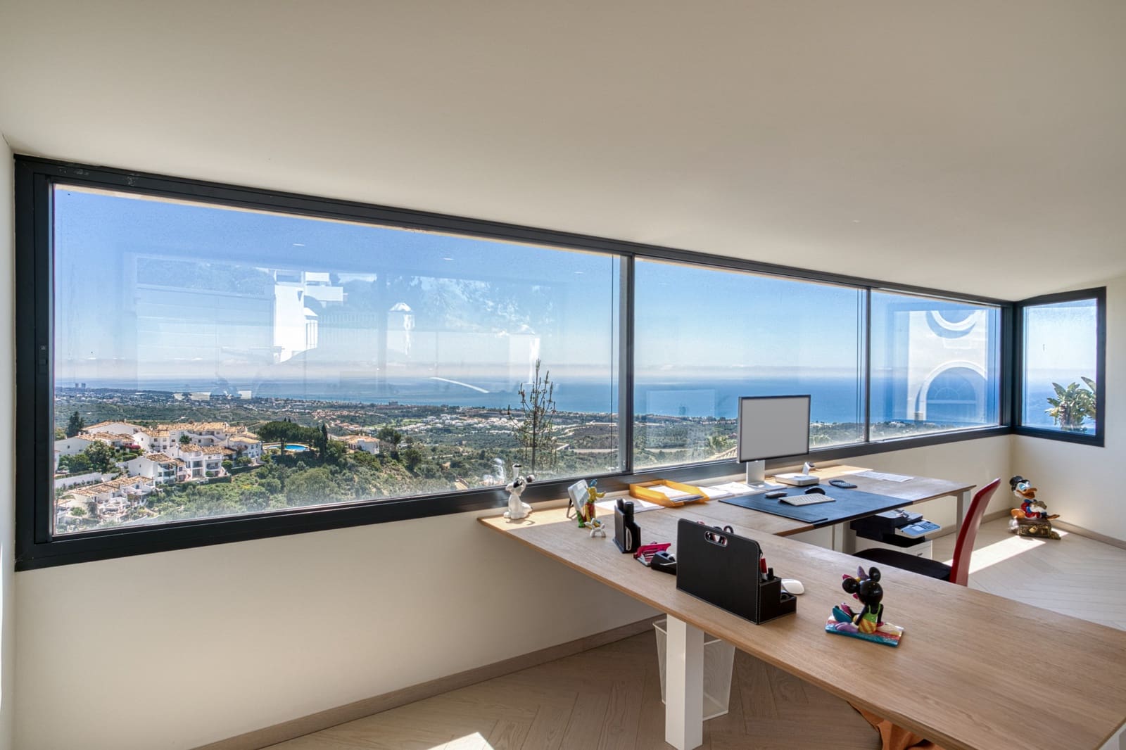 Chalet de 5 habitaciones en Marbella en venta con piscina garaje - 3.995.000 € (Ref: 8947342)