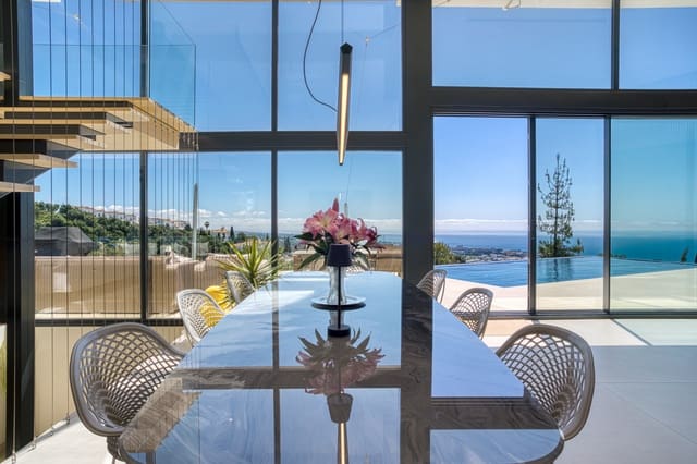 5 sypialnia Willa na sprzedaż w Marbella z basenem garażem - 3 995 000 € (Ref: 8947342)