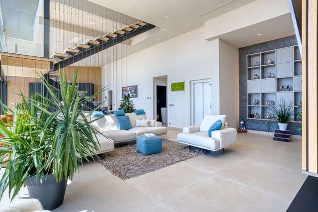 5 sypialnia Willa na sprzedaż w Marbella z basenem garażem - 3 995 000 € (Ref: 8947342)