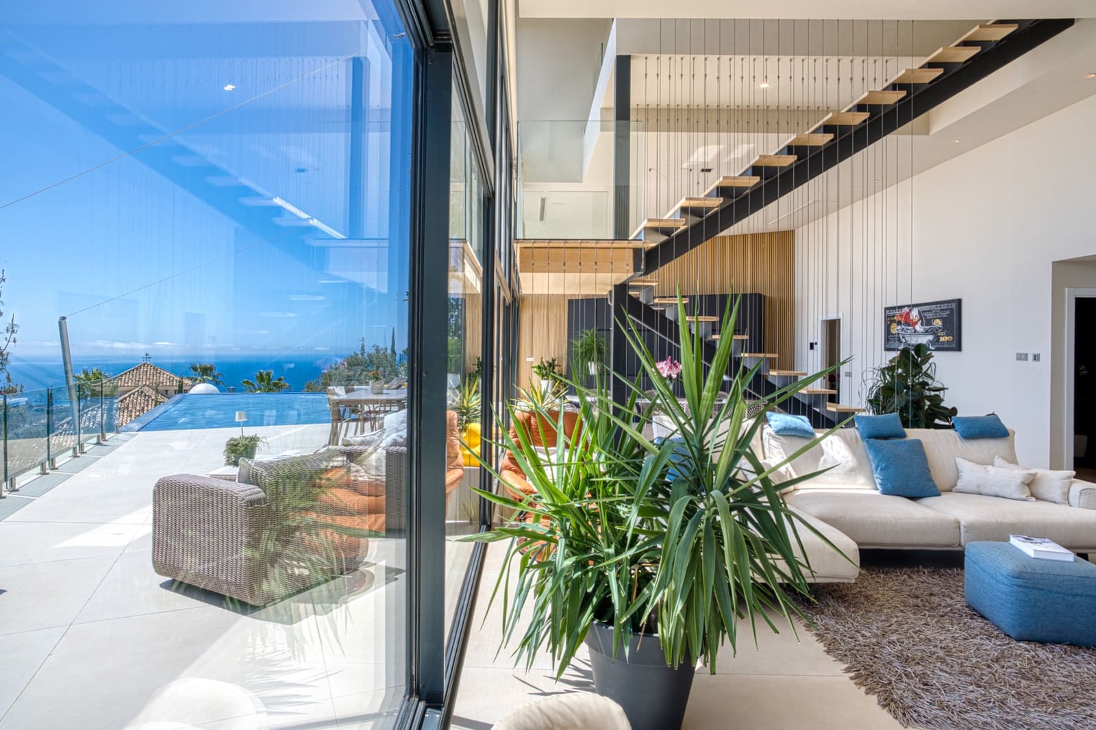 Chalet de 5 habitaciones en Marbella en venta con piscina garaje - 3.995.000 € (Ref: 8947342)