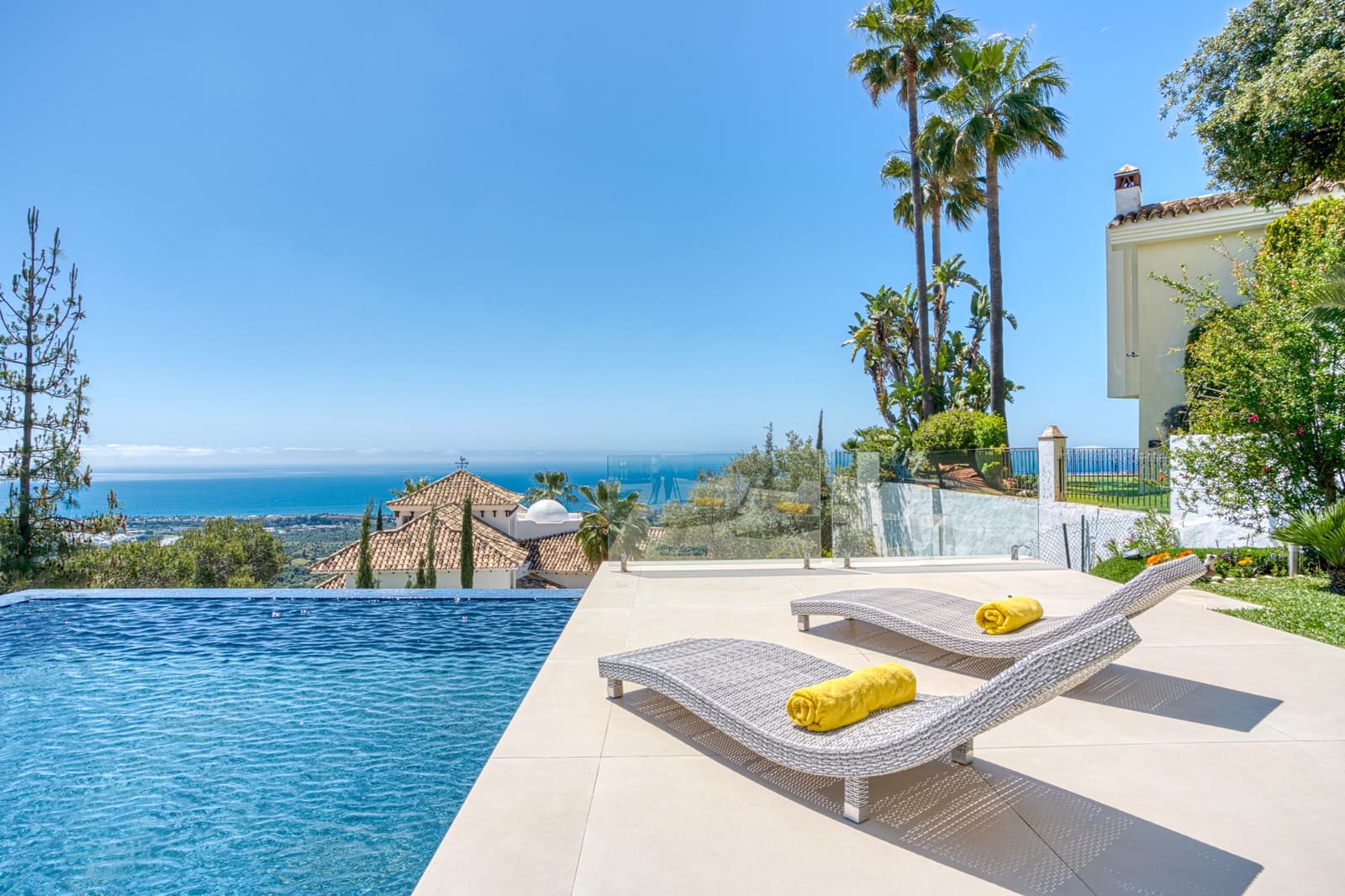 5 sypialnia Willa na sprzedaż w Marbella z basenem garażem - 3 995 000 € (Ref: 8947342)