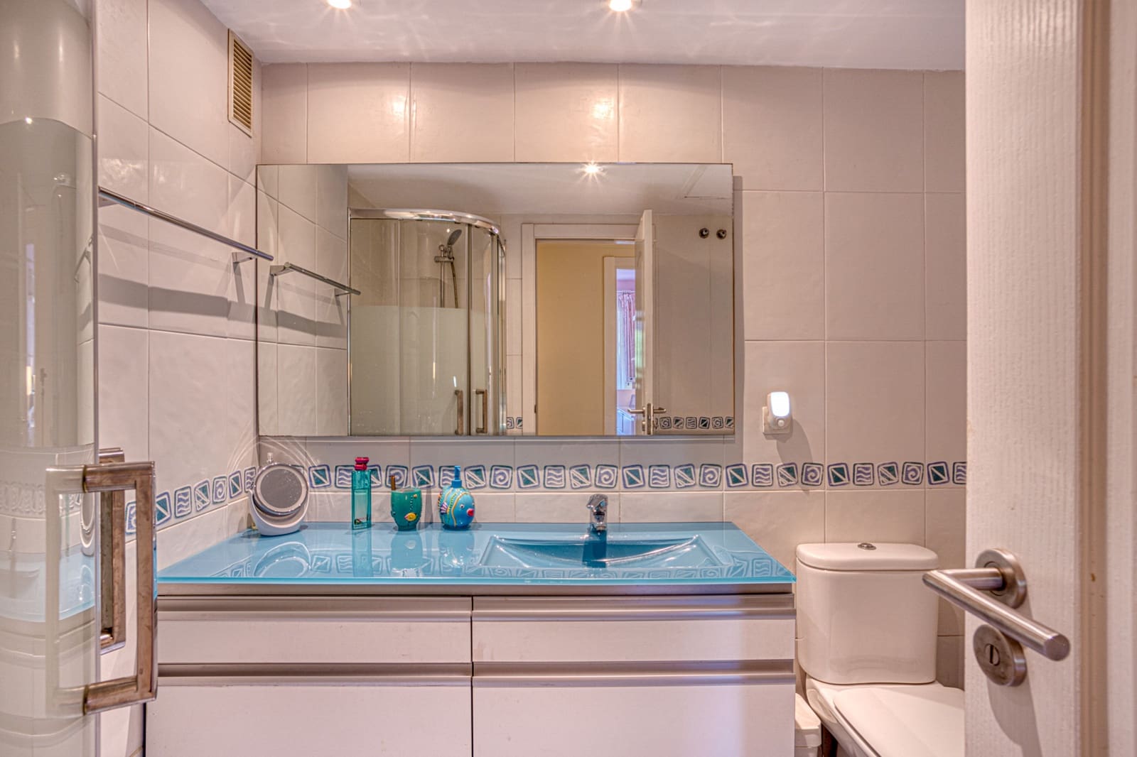 Apartamento de 3 habitaciones en Marbella en venta con piscina garaje - 895.000 € (Ref: 8956019)