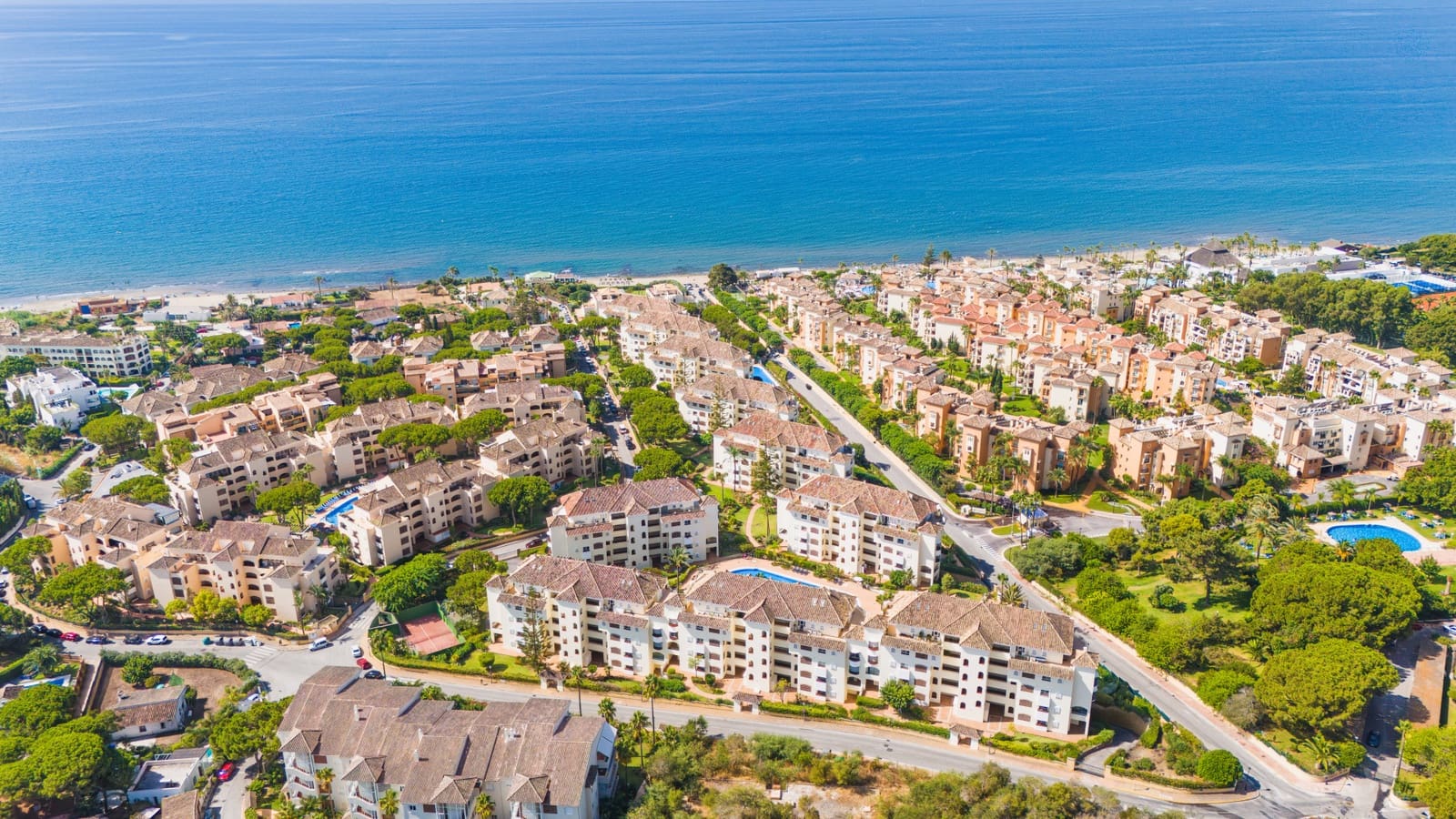 2 sovrum Lägenhet till salu i Marbella med pool garage - 750 000 € (Ref: 9722563)