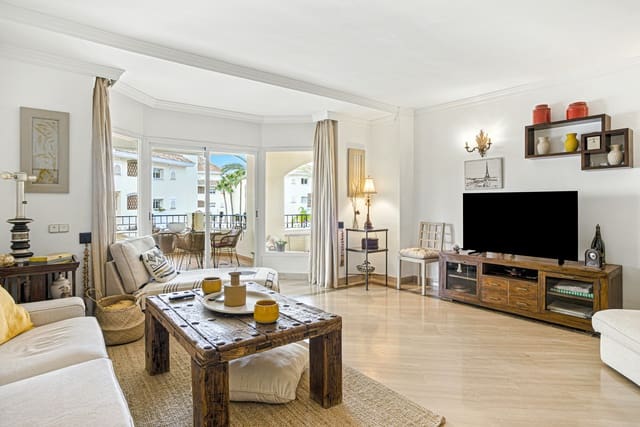 2 soverom Leilighet til salgs i Marbella med svømmebasseng garasje - € 750 000 (Ref: 9722563)