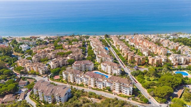 2 soverom Leilighet til salgs i Marbella med svømmebasseng garasje - € 750 000 (Ref: 9722563)