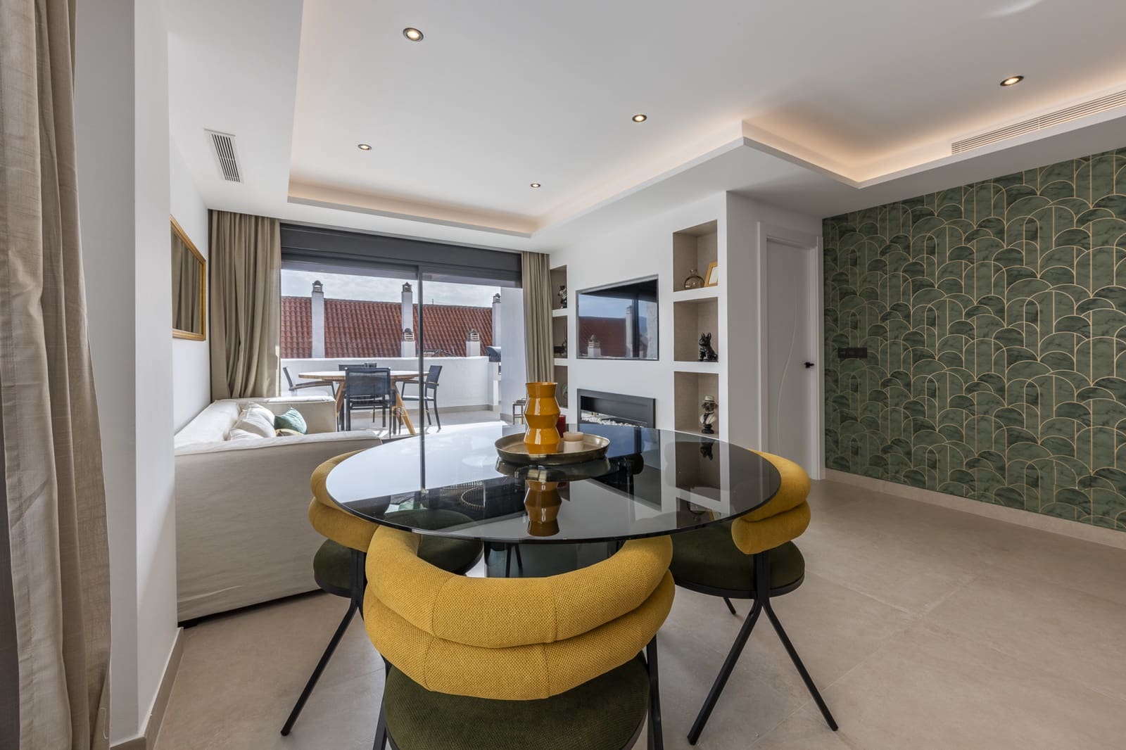 3 soveværelse Lejlighed til salg i Marbella med swimmingpool garage - € 785.000 (Ref: 9722564)