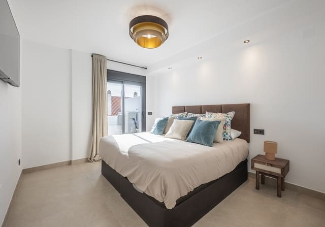 3 soveværelse Lejlighed til salg i Marbella med swimmingpool garage - € 785.000 (Ref: 9722564)