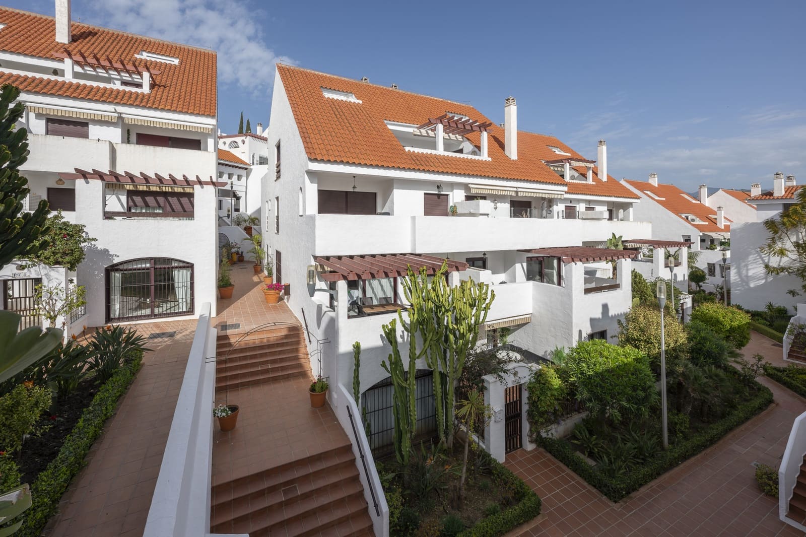 3 bedroom Apartment for sale in Marbella with pool garage - € 785,000 (Ref: 9722564)