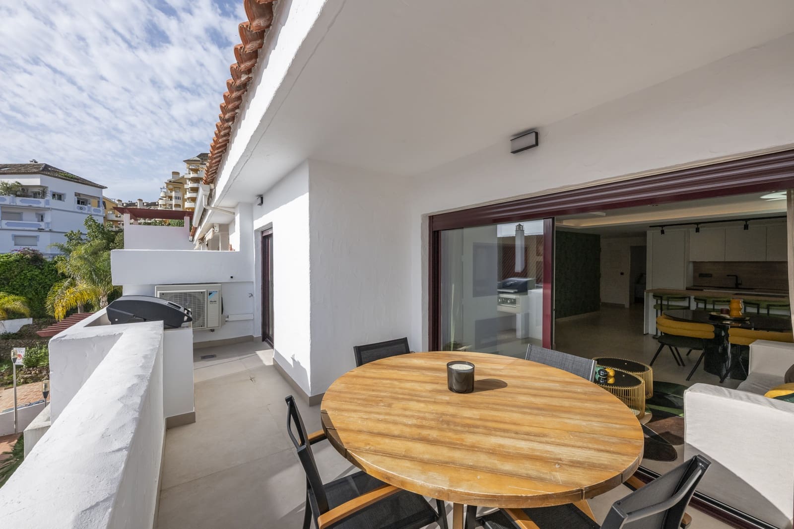 3 bedroom Apartment for sale in Marbella with pool garage - € 785,000 (Ref: 9722564)