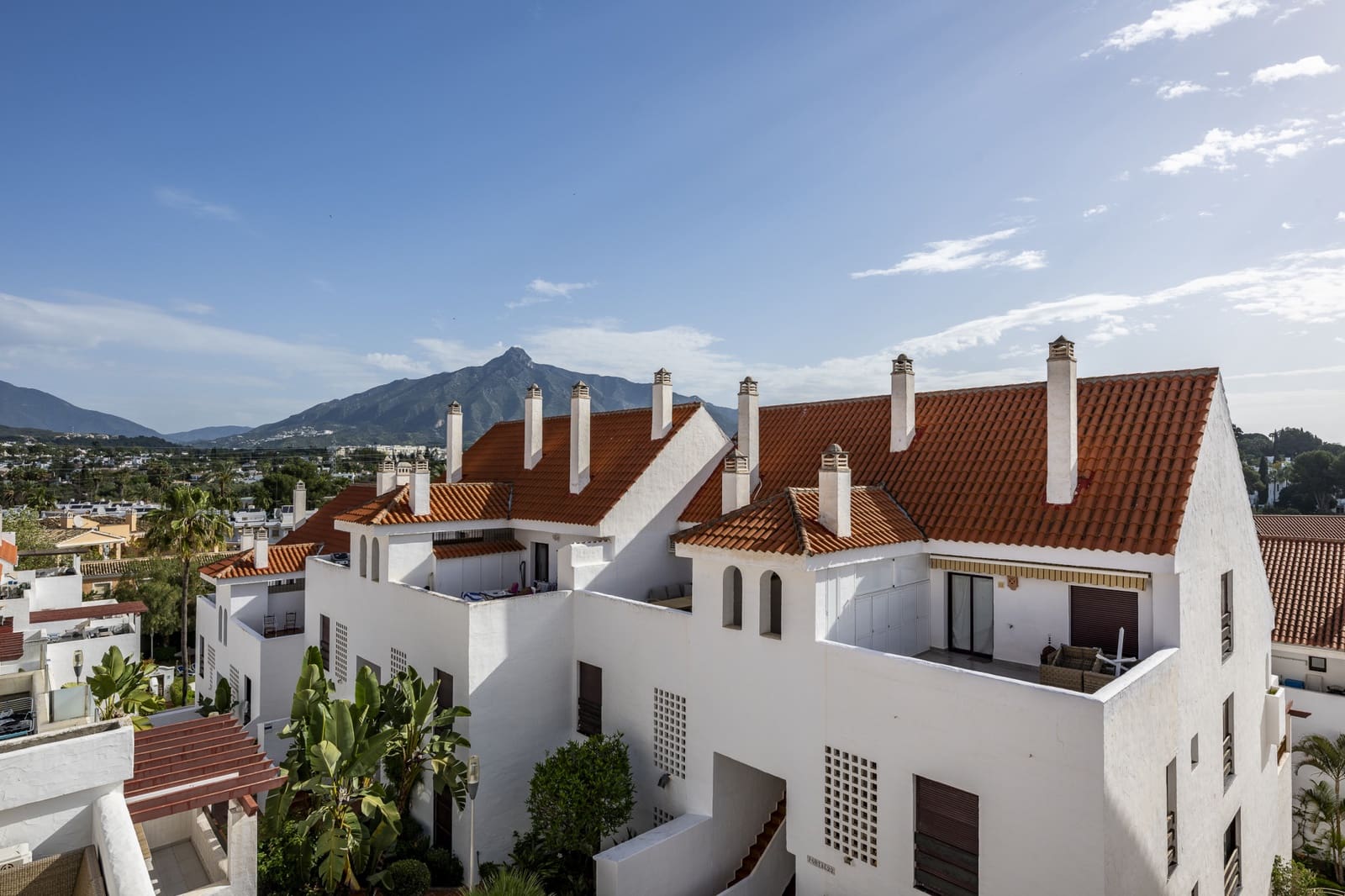 3 bedroom Apartment for sale in Marbella with pool garage - € 785,000 (Ref: 9722564)