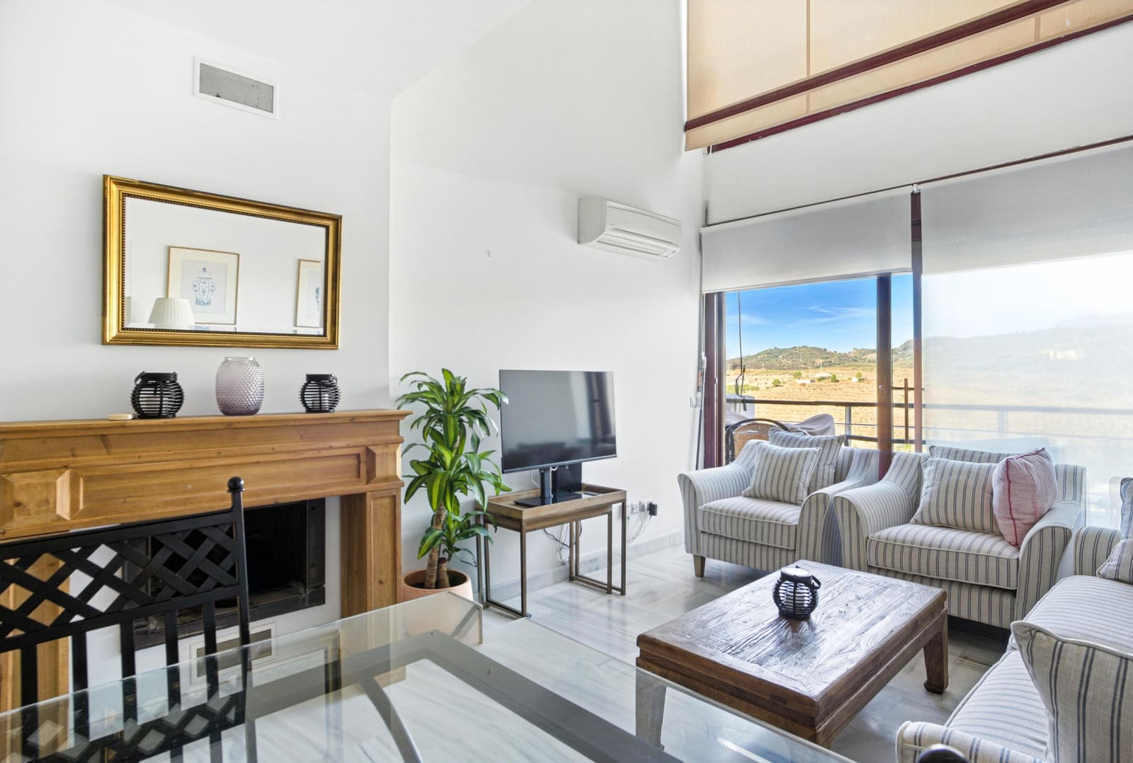 3 quarto Penthouse para venda em Benahavis com piscina garagem - 430 000 € (Ref: 9722565)