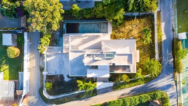 Chalet de 4 habitaciones en Guadalmina Baja, Marbella en venta con piscina garaje - 4.800.000 € (Ref: 9722567)