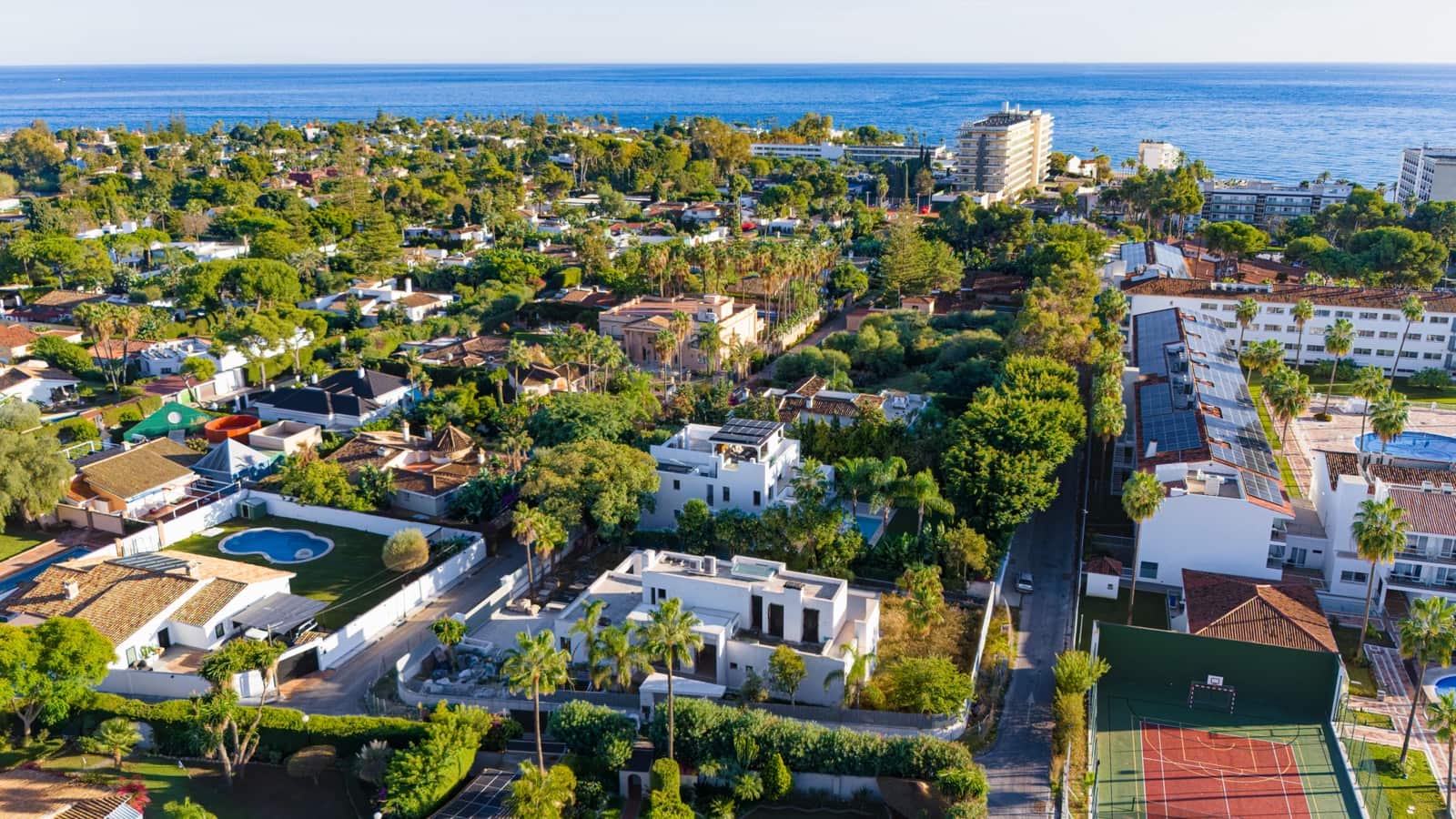 Chalet de 4 habitaciones en Guadalmina en venta con piscina garaje - 4.800.000 € (Ref: 9722567)