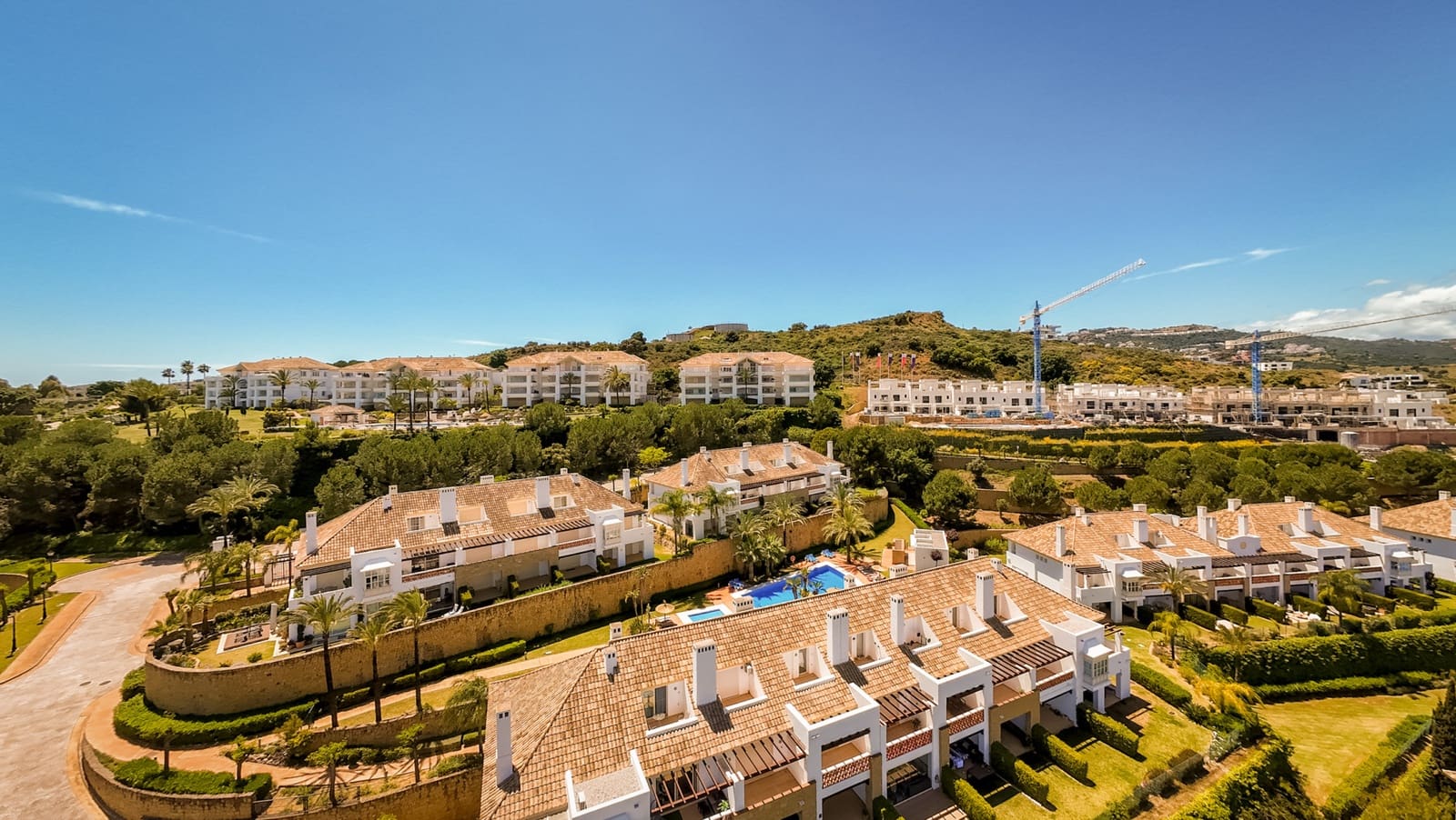 3 bedroom Townhouse for sale in Mijas Costa with pool garage - € 530,000 (Ref: 9722569)