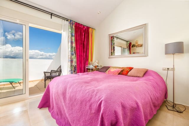 3 soverom Hus til salgs i Mijas Costa, Mijas med svømmebasseng garasje - € 530 000 (Ref: 9722569)