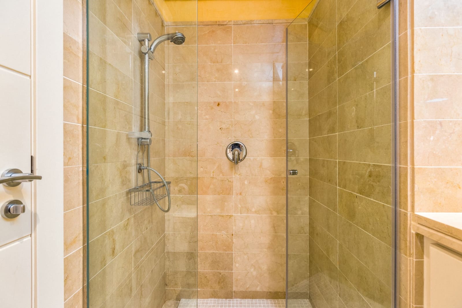 3 bedroom Townhouse for sale in Mijas Costa with pool garage - € 530,000 (Ref: 9722569)