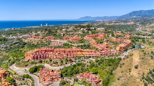 2 sovrum Lägenhet till salu i Marbella med pool garage - 359 000 € (Ref: 9722570)