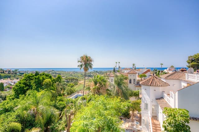 7 slaapkamer Villa te koop in Altos de Estepona, Estepona met zwembad garage - € 2.250.000 (Ref: 9722571)
