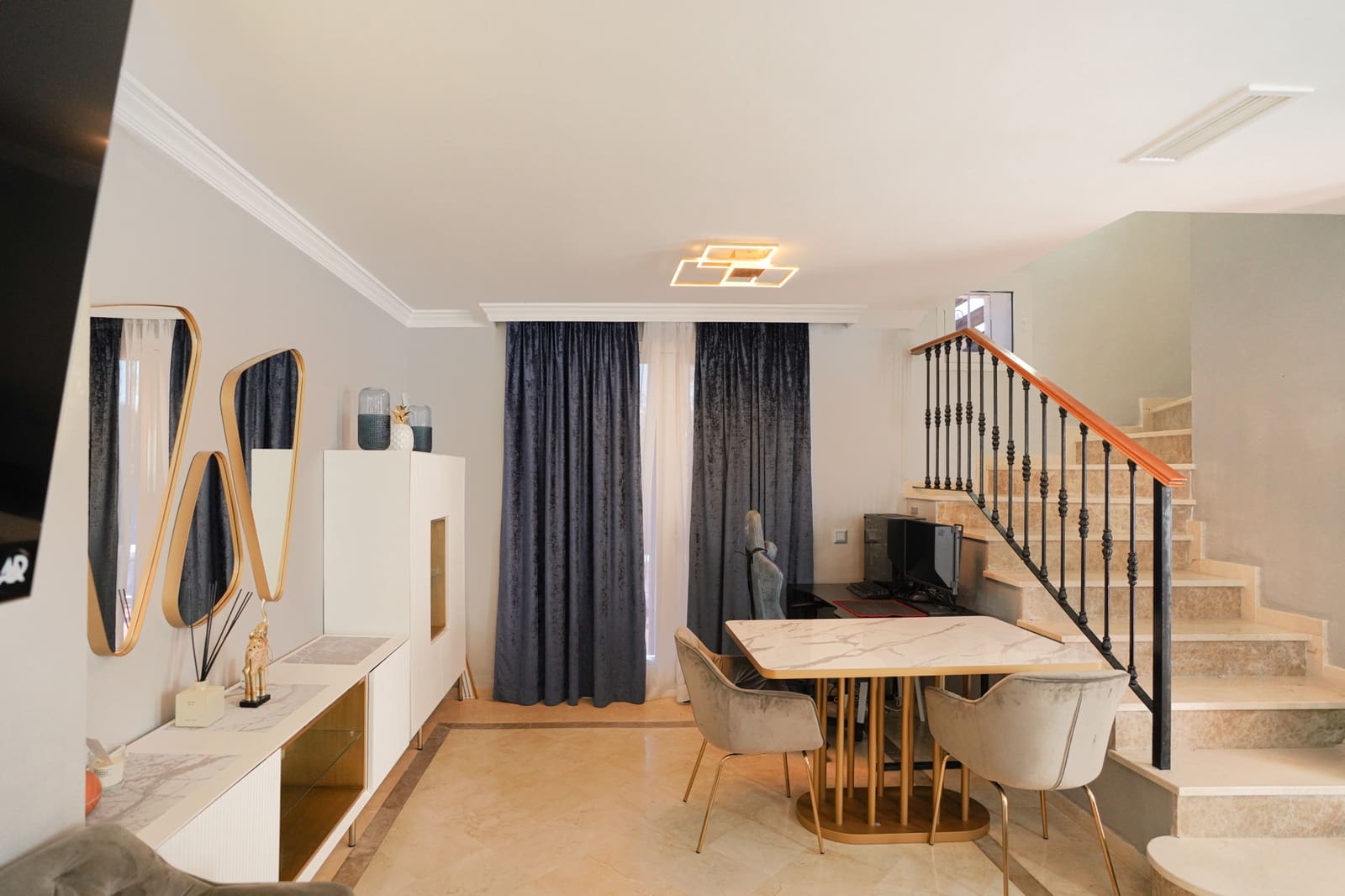 2 quarto Casa em Banda para venda em Marbella com piscina garagem - 750 000 € (Ref: 9722572)