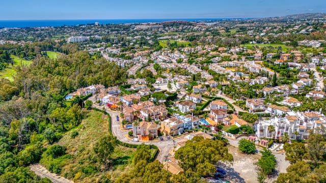 2 soveværelse Byhus til salg i Marbella med swimmingpool garage - € 750.000 (Ref: 9722572)